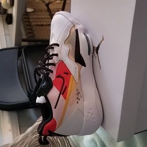 Women's Jordan Zoom '92